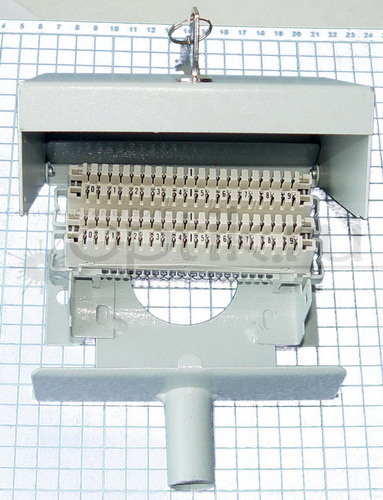 Бокс 20х2, плинт размыкаемый, корпус металл, с замком, 132х110х75 КРТМ(КРТО)-20 Бокс 20х2, плинт размыкаемый, корпус металл, с замком, 132х110х75 КРТМ(КРТО)-20